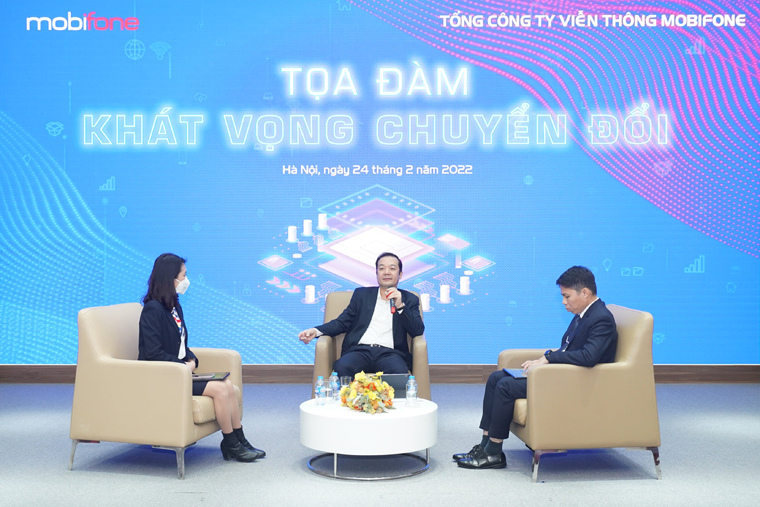 Thứ trưởng Bộ TT&TT Phạm Đức Long phát biểu tại Tọa đàm
