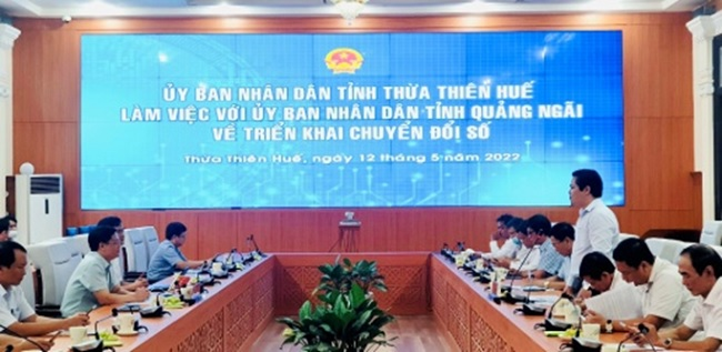 Lãnh đạo UBND tỉnh làm việc với UBND tỉnh Thừa Thiên Huế